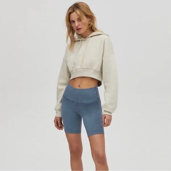 NWOT TNA Grey Cropped Hoody - Picture 3 of 9